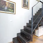 Hostdomus - Loft Lagrange
