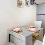 Hostdomus - Loft Lagrange *