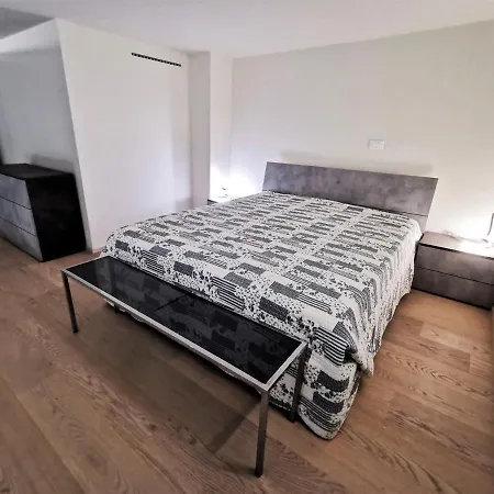 Hostdomus - Loft Lagrange *