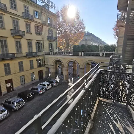 Apartment Hostdomus - Loft Lagrange