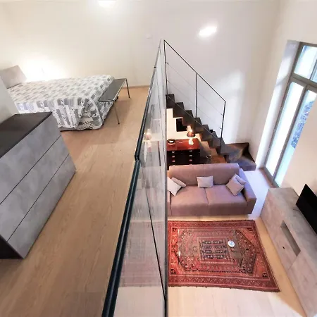 Hostdomus - Loft Lagrange Daire *