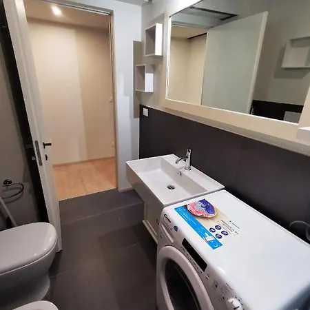 Hostdomus - Loft Lagrange Daire *