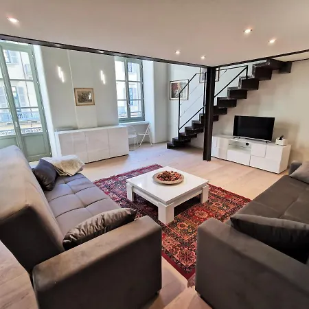 Hostdomus - Loft Lagrange Turin