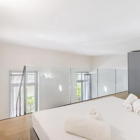 Apartamento Hostdomus - Loft Lagrange *