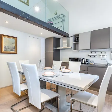 Apartamento Hostdomus - Loft Lagrange