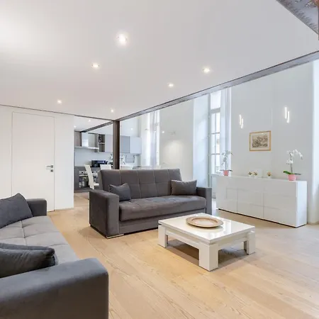 Appartement Hostdomus - Loft Lagrange *