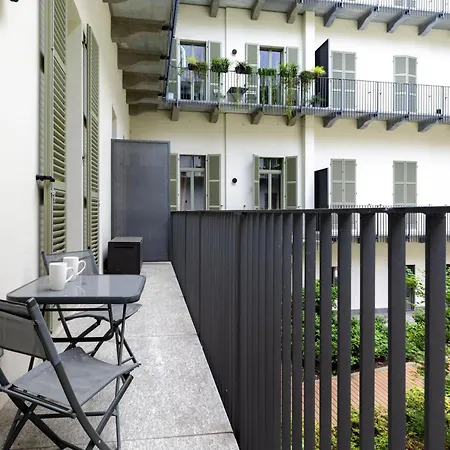 Hostdomus - Loft Lagrange * Turim