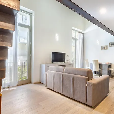 Apartamento Hostdomus - Loft Lagrange Turim