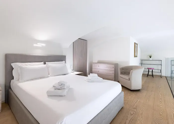 Διαμέρισμα Hostdomus - Loft Lagrange