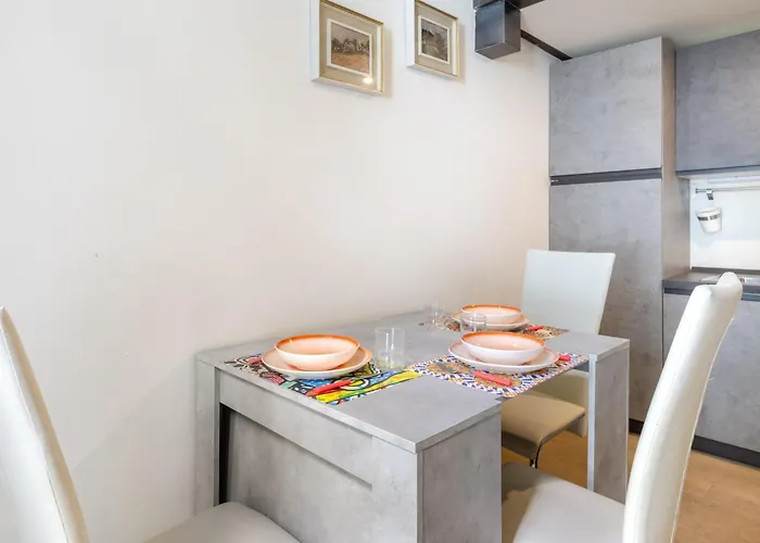 Hostdomus - Loft Lagrange *