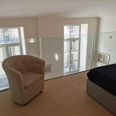 Hostdomus - Loft Lagrange Lejlighed *
