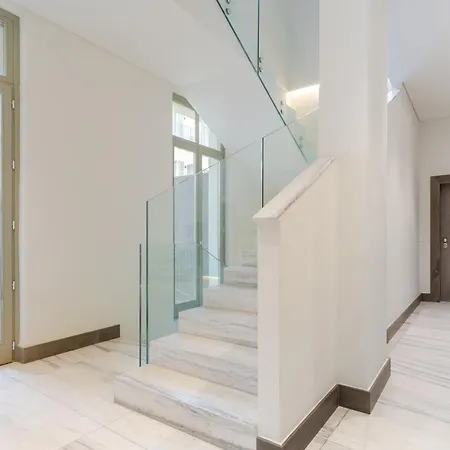 Hostdomus - Loft Lagrange Турин