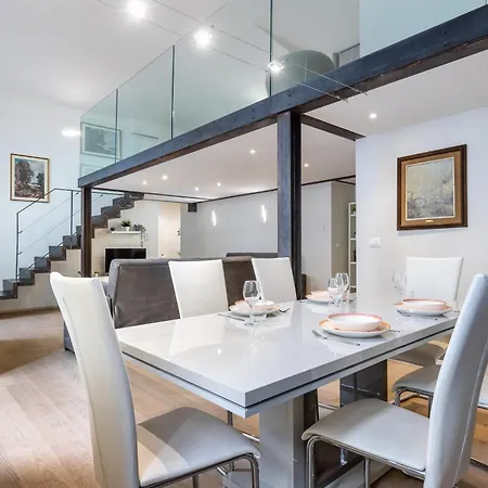 Apartamento Hostdomus - Loft Lagrange Turín