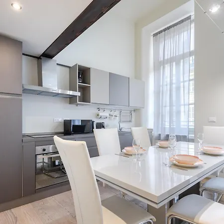 Hostdomus - Loft Lagrange Апартаменты Турин