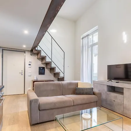 Apartamento Hostdomus - Loft Lagrange *