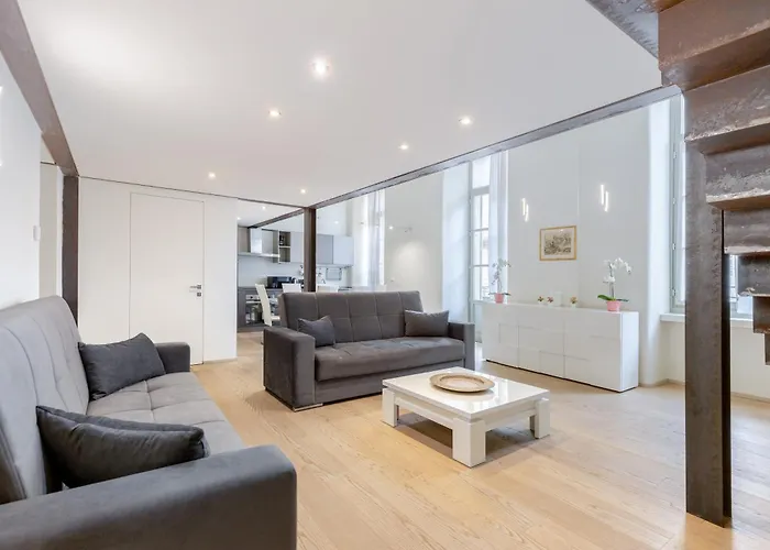 Apartament Hostdomus - Loft Lagrange *